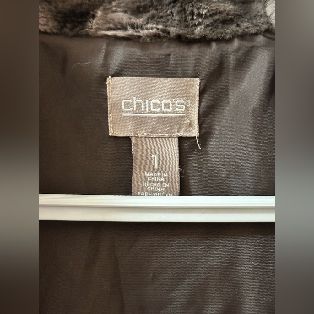 Chico’s Gray Faux Fur Vest Size 1 Womens Cozy Open Front Winter Layer Medium - Picture 2 of 8